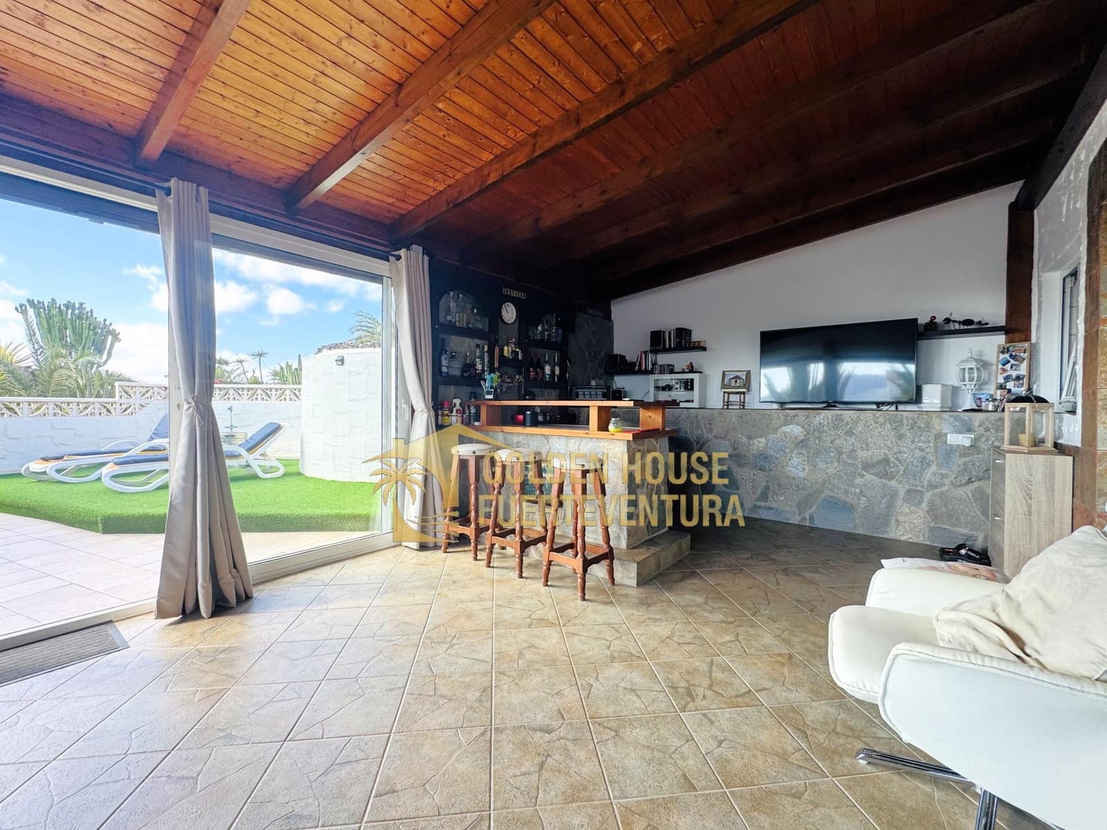 2 soveværelse Villa til salg i Parque Holandes med swimmingpool - € 550.000 (Ref: 9413645)