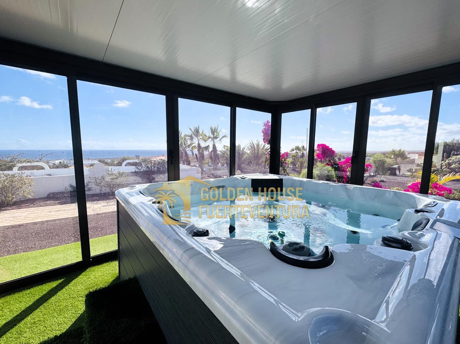 2 soveværelse Villa til salg i Parque Holandes med swimmingpool - € 550.000 (Ref: 9413645)