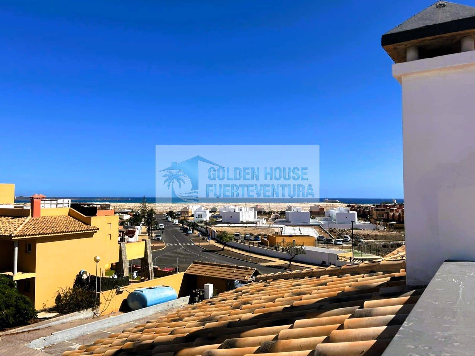 2 chambre Appartement à vendre à Corralejo avec piscine garage - 245 000 € (Ref: 9433084)