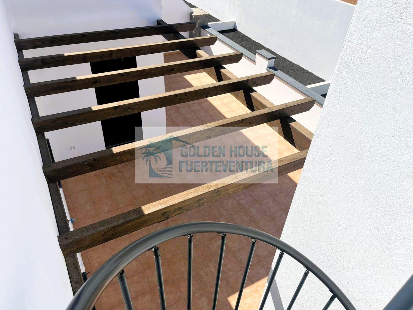 2 chambre Appartement à vendre à Corralejo avec piscine garage - 245 000 € (Ref: 9433084)