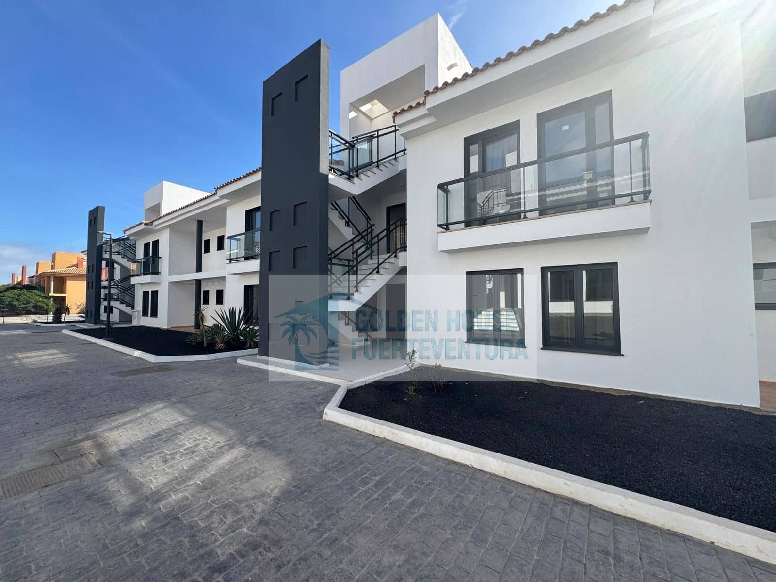 2 chambre Appartement à vendre à Corralejo avec piscine garage - 245 000 € (Ref: 9433084)