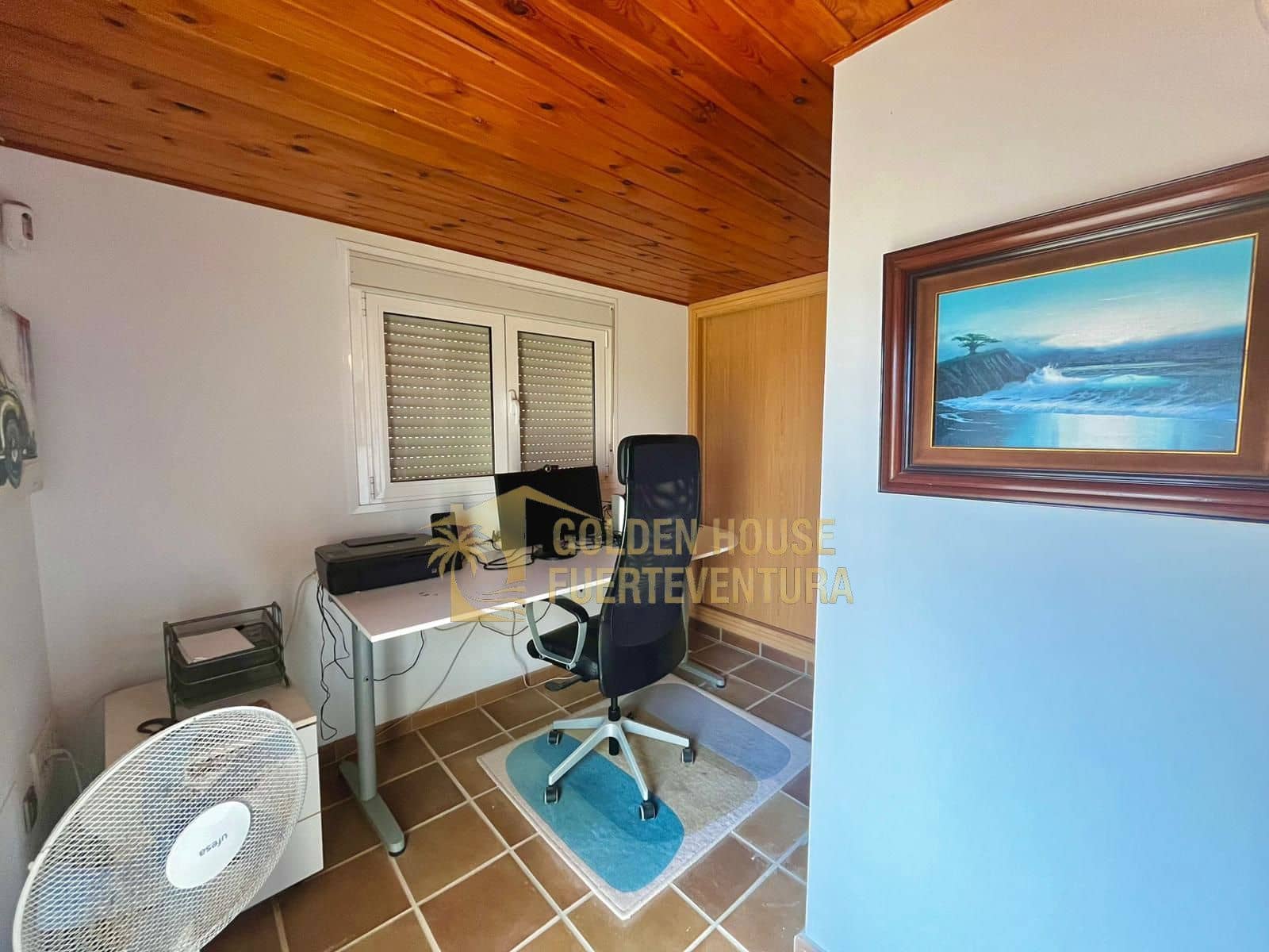 5 makuuhuone Huvila myytävänä paikassa Caleta de Fuste mukana uima-altaan 
autotalli - 1 300 000 € (Ref: 9436741)