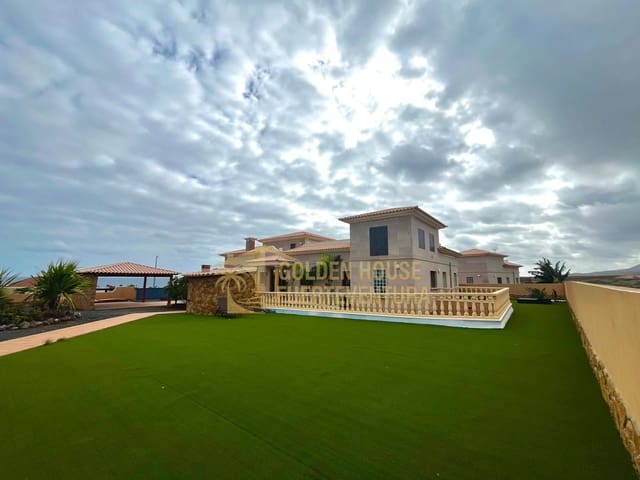 5 camera da letto Villa in vendita in Caleta de Fuste, Antigua con piscina garage - 1.300.000 € (Rif: 9436741)
