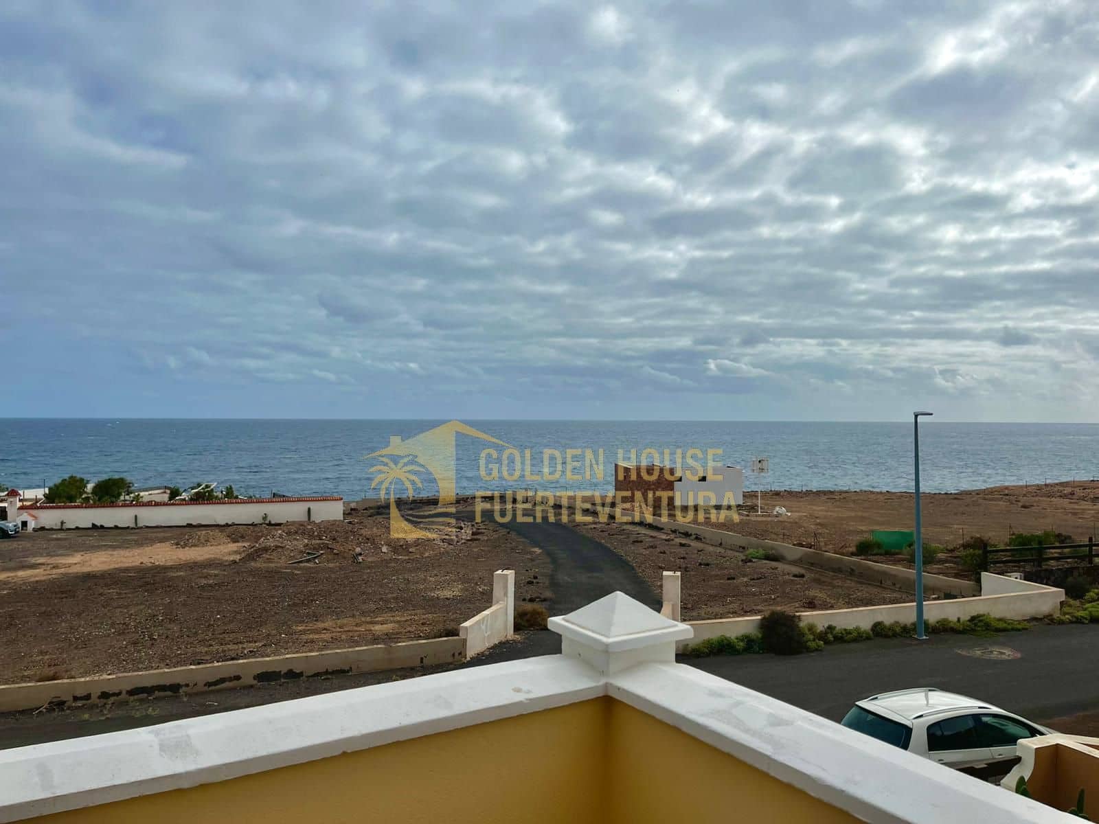 5 makuuhuone Huvila myytävänä paikassa Caleta de Fuste mukana uima-altaan 
autotalli - 1 300 000 € (Ref: 9436741)