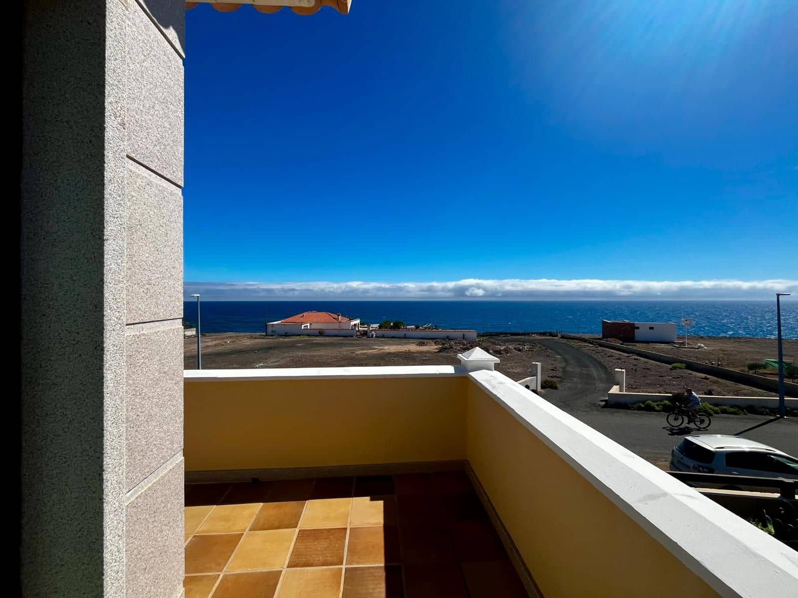 5 bedroom Villa for sale in Caleta de Fuste with pool garage - € 1,300,000 (Ref: 9436741)