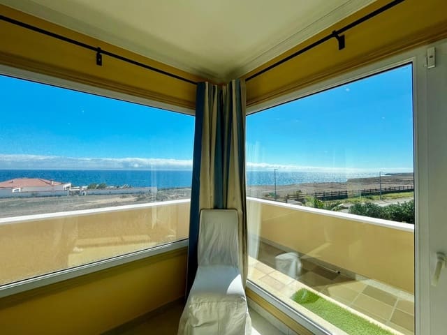 5 makuuhuone Huvila myytävänä paikassa Caleta de Fuste, Antigua mukana uima-altaan 
autotalli - 1 300 000 € (Ref: 9436741)