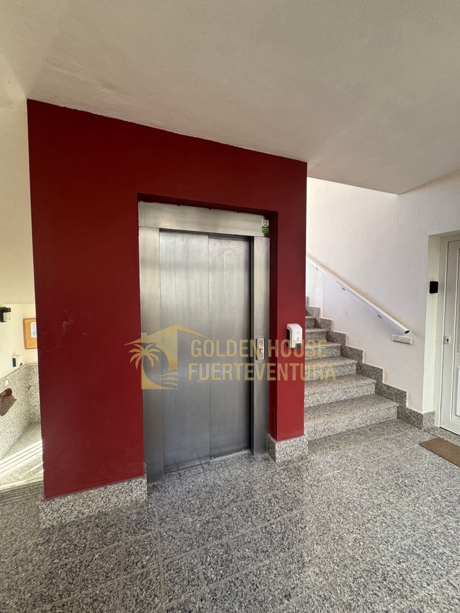 2 bedroom Apartment for sale in El Cotillo with pool garage - € 320,000 (Ref: 9496883)