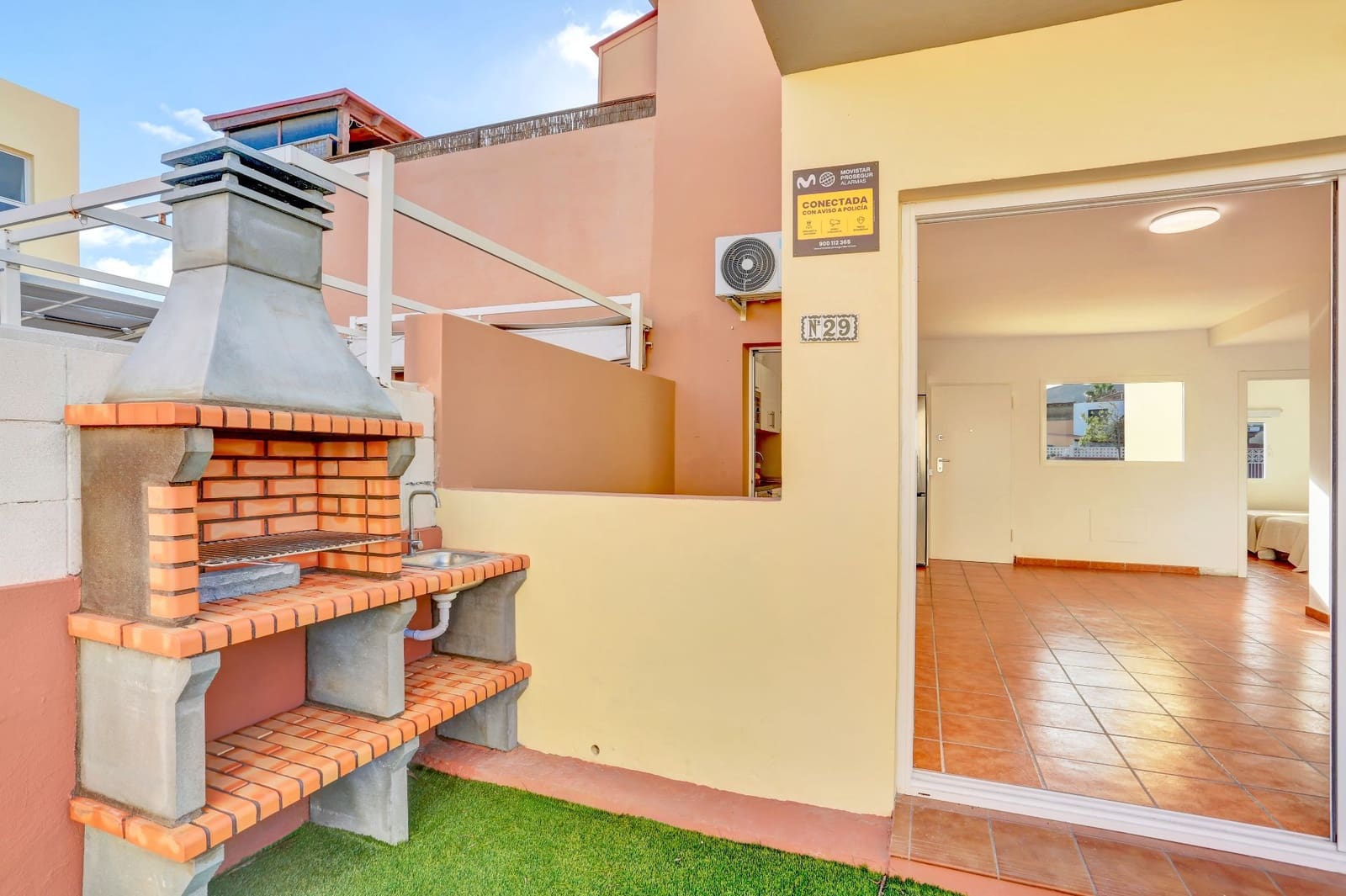 2 bedroom Apartment for sale in Corralejo with pool - € 255,000 (Ref: 9533223)