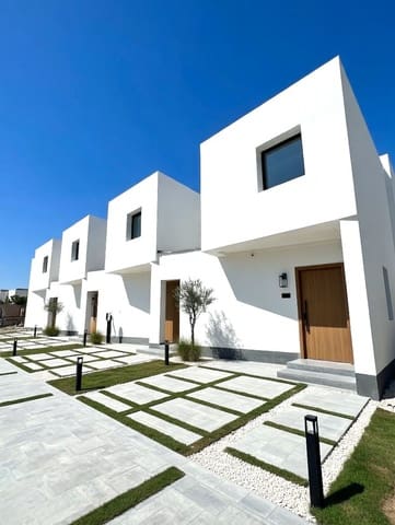 2 soverom Villa til salgs i Villaverde, La Oliva med svømmebasseng - € 454 000 (Ref: 9535534)