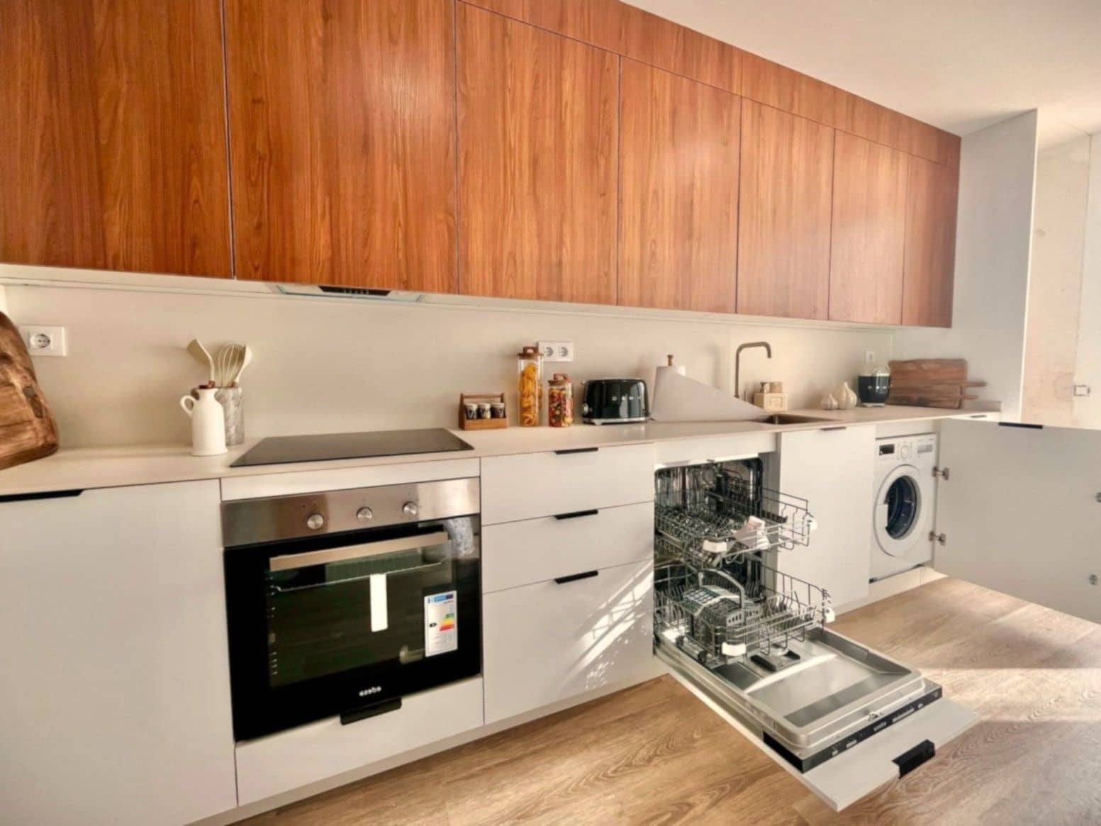 2 soverom Leilighet til salgs i Caleta de Fuste med svømmebasseng garasje - € 380 000 (Ref: 9550842)