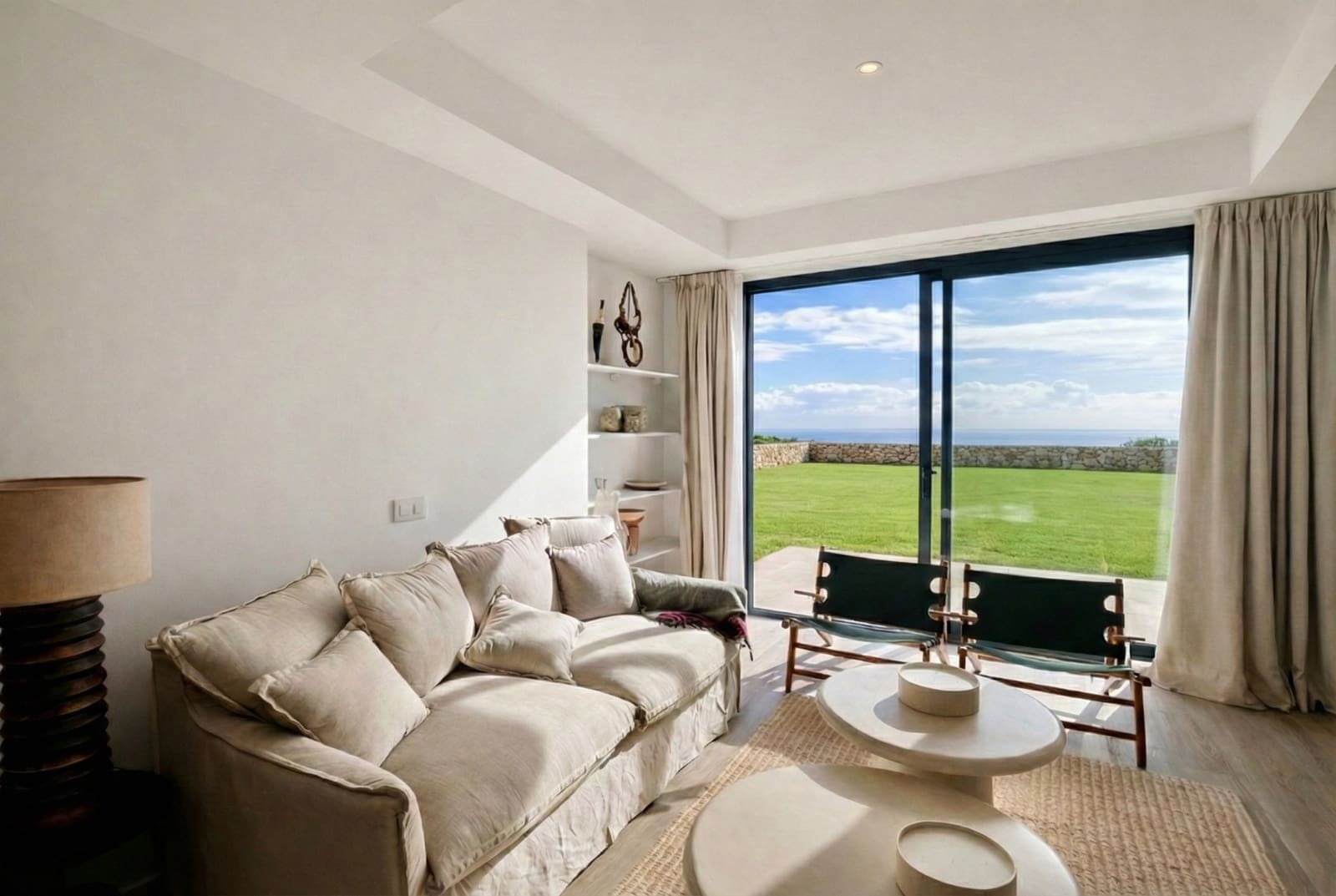 2 soverom Leilighet til salgs i Caleta de Fuste med svømmebasseng garasje - € 380 000 (Ref: 9550842)