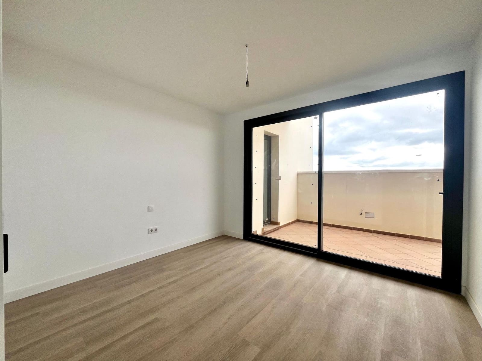 2 soveværelse Lejlighed til salg i Caleta de Fuste med swimmingpool garage - € 330.000 (Ref: 9550843)