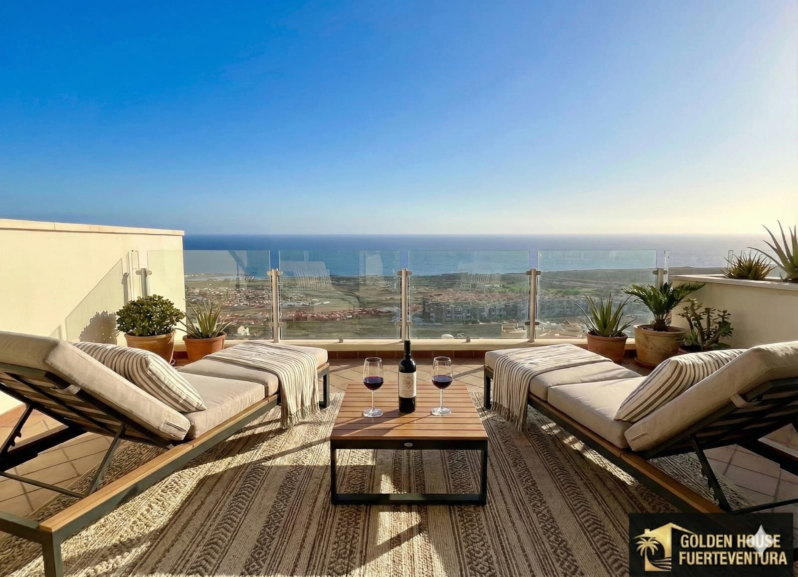 2 bedroom Apartment for sale in Caleta de Fuste with pool garage - € 315,000 (Ref: 9564355)