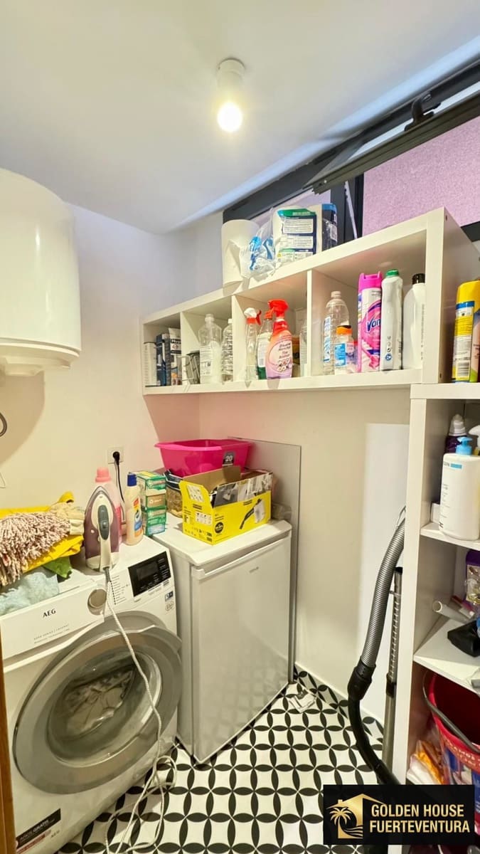 3 bedroom Townhouse for sale in Caleta de Fuste with pool garage - € 300,000 (Ref: 9598722)