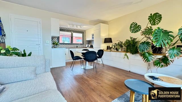 3 slaapkamer Huis te koop in Caleta de Fuste, Antigua met zwembad garage - € 300.000 (Ref: 9598722)