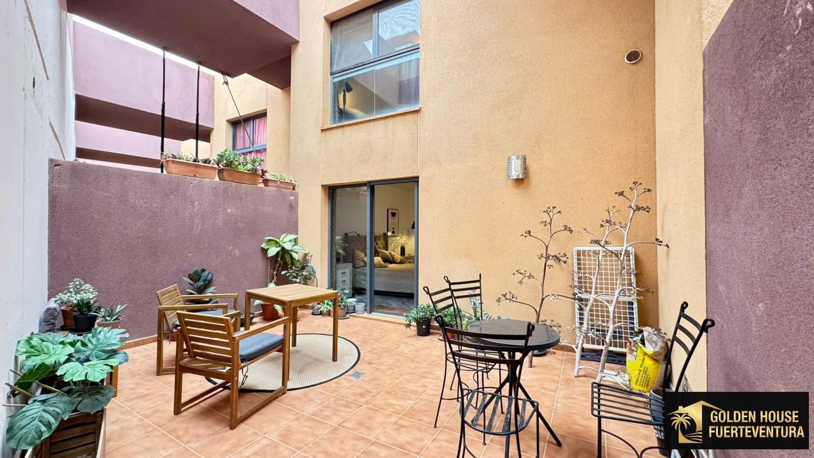 3 bedroom Townhouse for sale in Caleta de Fuste with pool garage - € 300,000 (Ref: 9598722)