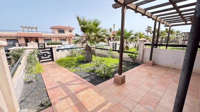 1 makuuhuone Huoneisto myytävänä paikassa El Cotillo, La Oliva - 169 000 € (Ref: 9643784)