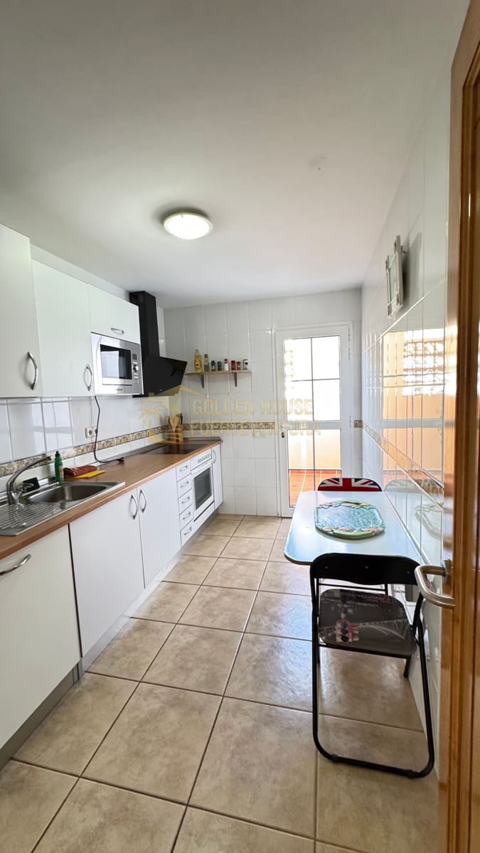 2 Zimmer Apartment zu verkaufen in Caleta de Fuste mit Pool Garage - 285.000 € (Ref: 9655689)