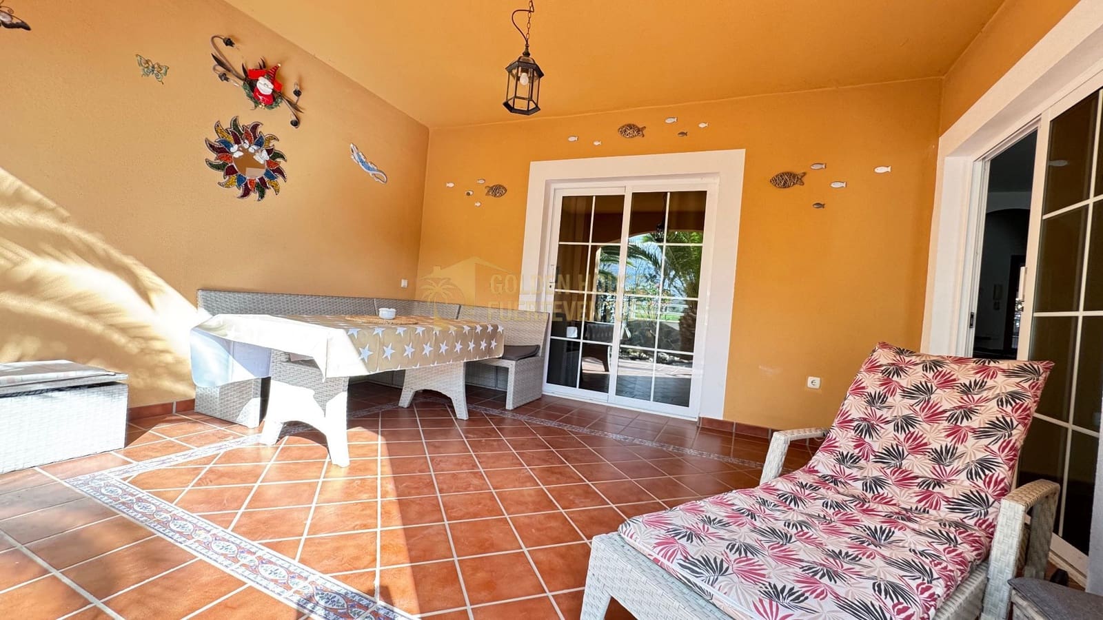 2 Zimmer Apartment zu verkaufen in Caleta de Fuste mit Pool Garage - 285.000 € (Ref: 9655689)