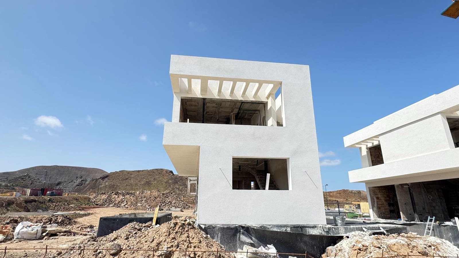 3 quarto Moradia para venda em Corralejo com piscina garagem - 695 500 € (Ref: 9700449)