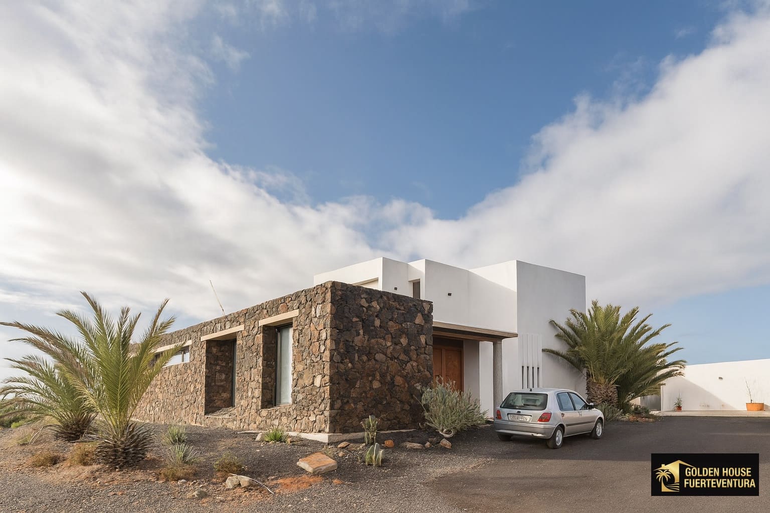 6 bedroom Villa for sale in Puerto del Rosario with pool garage - € 710,000 (Ref: 9747571)