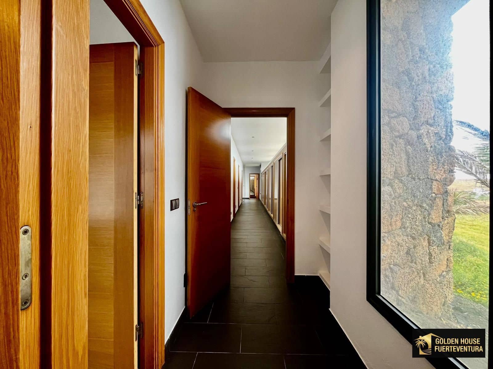 6 bedroom Villa for sale in Puerto del Rosario with pool garage - € 710,000 (Ref: 9747571)