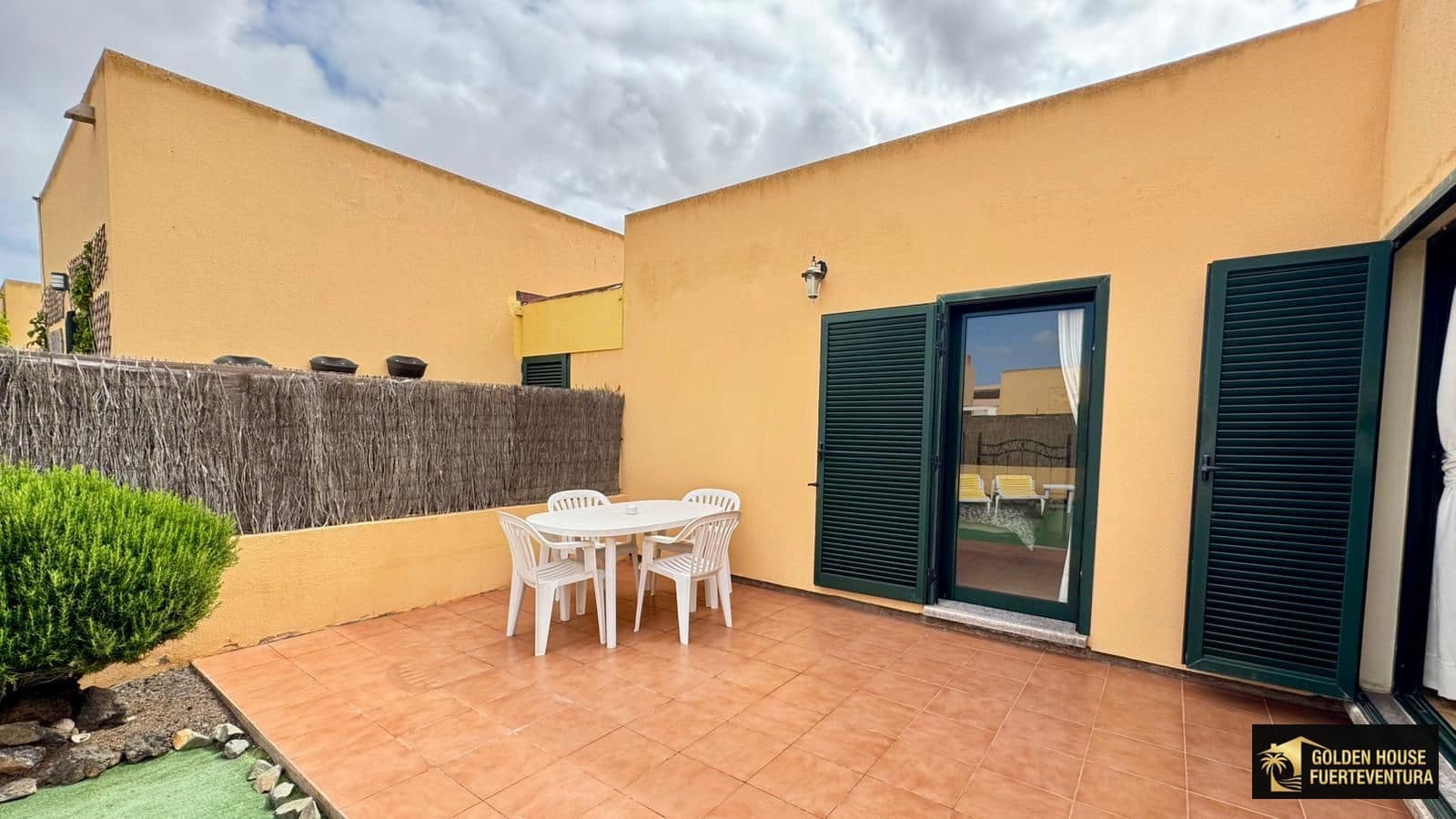 1 soveværelse Villa til salg i Corralejo med garage - € 240.000 (Ref: 9751616)