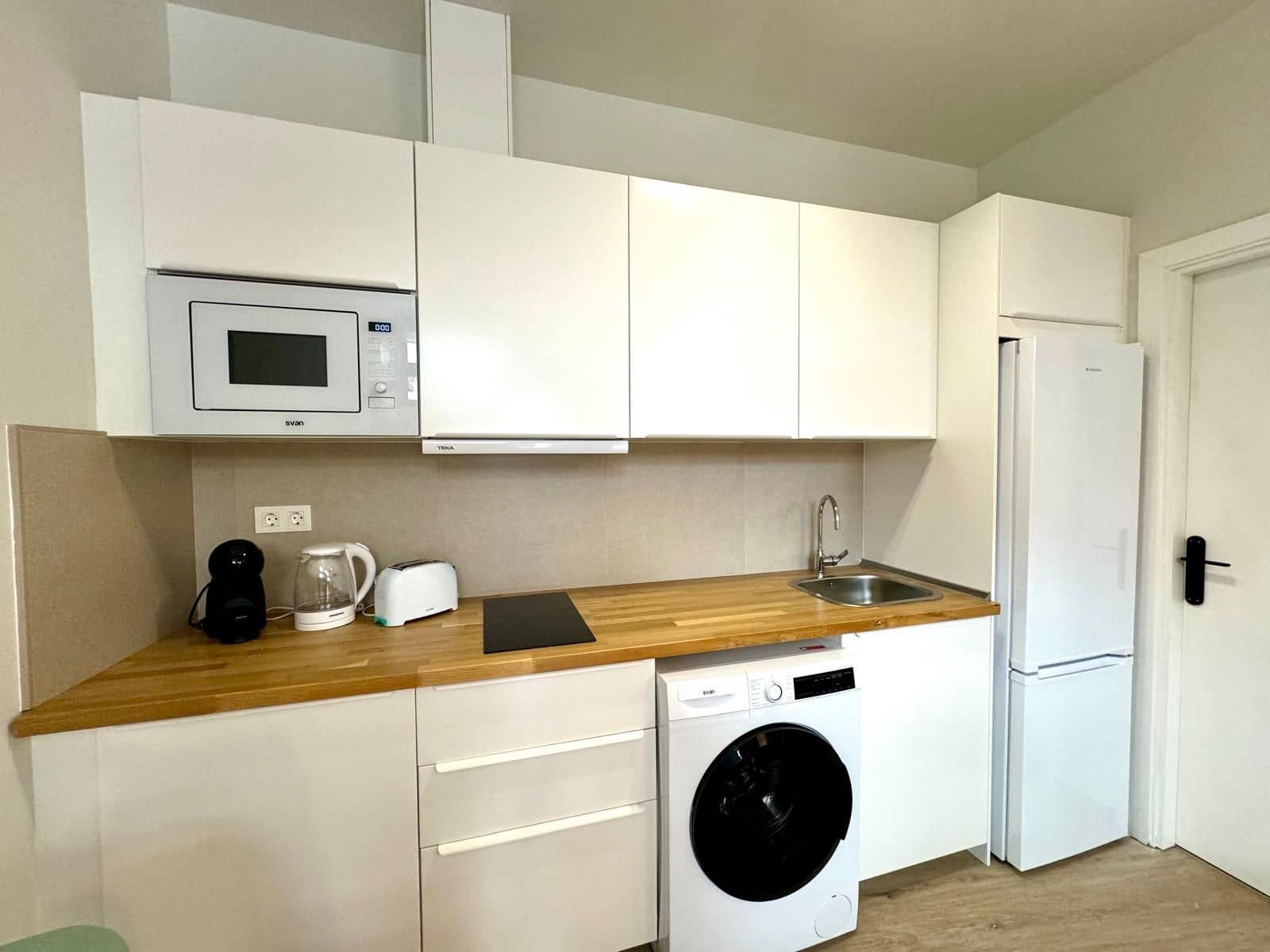 Studio til leje i Corralejo med swimmingpool - € 1.400 (Ref: 9755347)