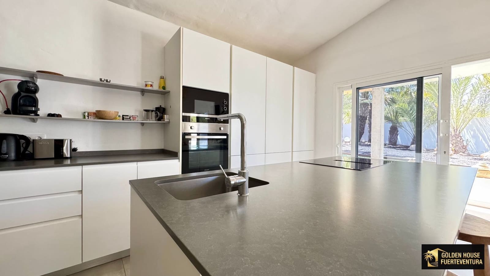 3 sypialnia Willa na sprzedaż w Pajara - 550 000 € (Ref: 9800352)