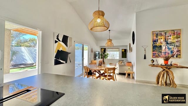 3 sypialnia Willa na sprzedaż w Pájara - 550 000 € (Ref: 9800352)