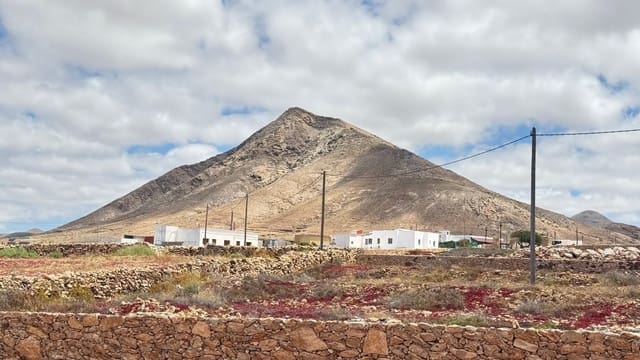 Terreno/Finca Rústica en Tindaya, La Oliva en venta - 135.000 € (Ref: 9842132)