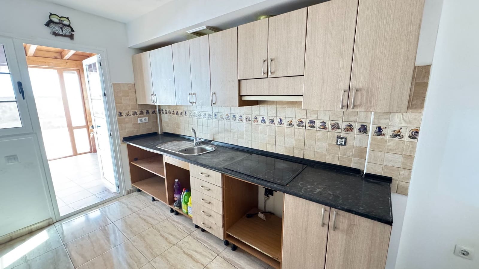3 bedroom Villa for sale in Puerto del Rosario with garage - € 350,000 (Ref: 9849006)