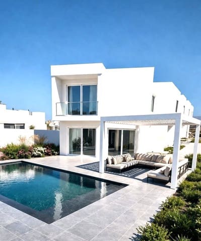 3 bedroom Villa for sale in Villaverde, La Oliva with pool - € 609,000 (Ref: 9851328)