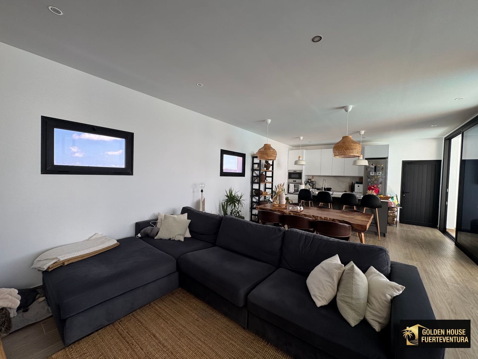 3 bedroom Villa for sale in Villaverde with pool garage - € 1,100,000 (Ref: 9851329)