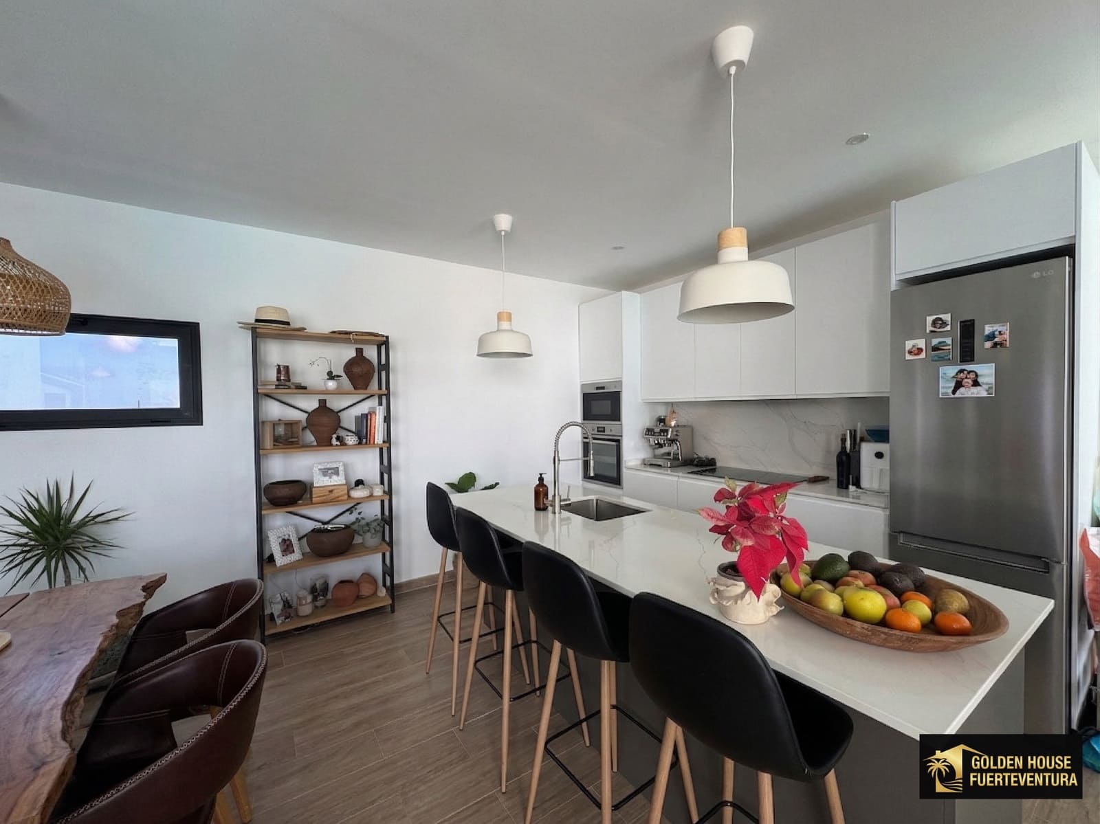 3 bedroom Villa for sale in Villaverde with pool garage - € 1,100,000 (Ref: 9851329)