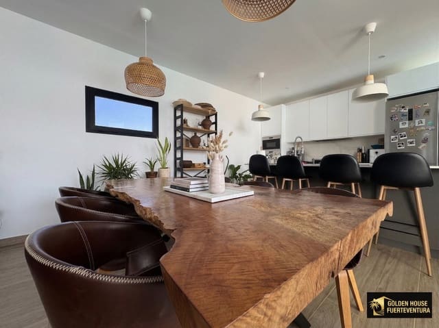 3 bedroom Villa for sale in Villaverde, La Oliva with pool garage - € 1,100,000 (Ref: 9851329)