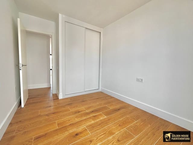 2 camera da letto Attico in vendita in Corralejo, La Oliva con piscina garage - 405.000 € (Rif: 9854928)