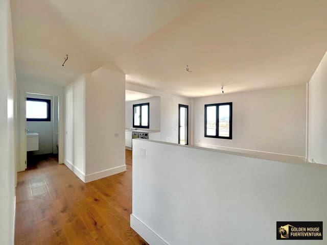 2 camera da letto Attico in vendita in Corralejo, La Oliva con piscina garage - 405.000 € (Rif: 9854928)