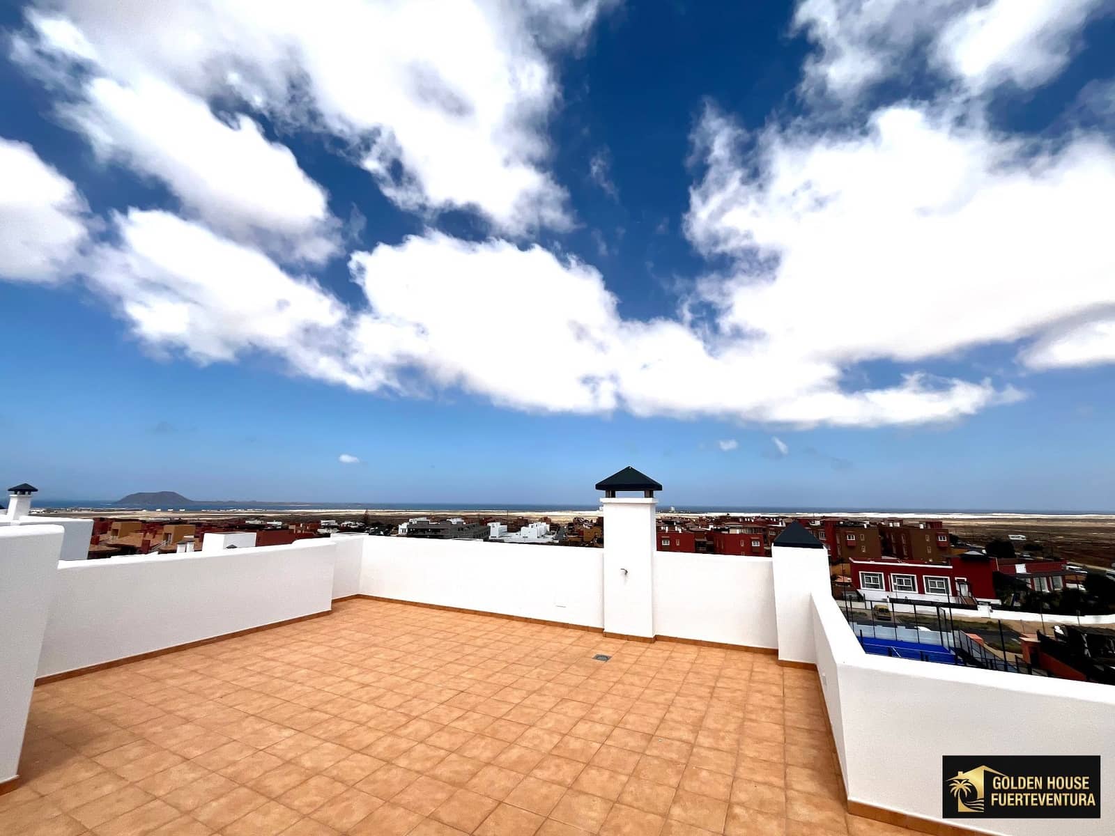 2 camera da letto Attico in vendita in Corralejo con piscina garage - 405.000 € (Rif: 9854928)