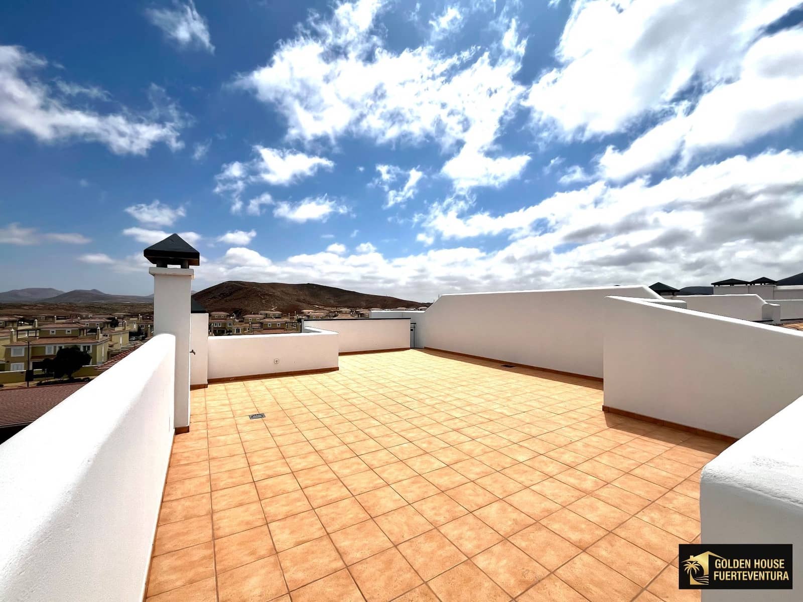 2 camera da letto Attico in vendita in Corralejo con piscina garage - 405.000 € (Rif: 9854928)