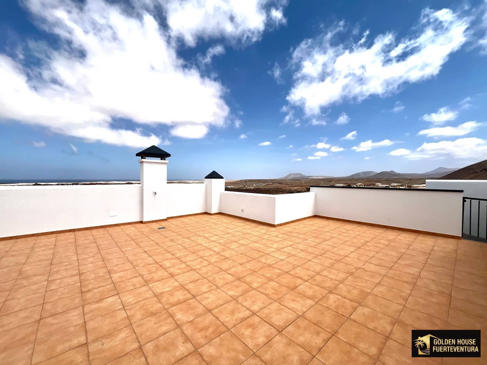 2 camera da letto Attico in vendita in Corralejo con piscina garage - 405.000 € (Rif: 9854928)