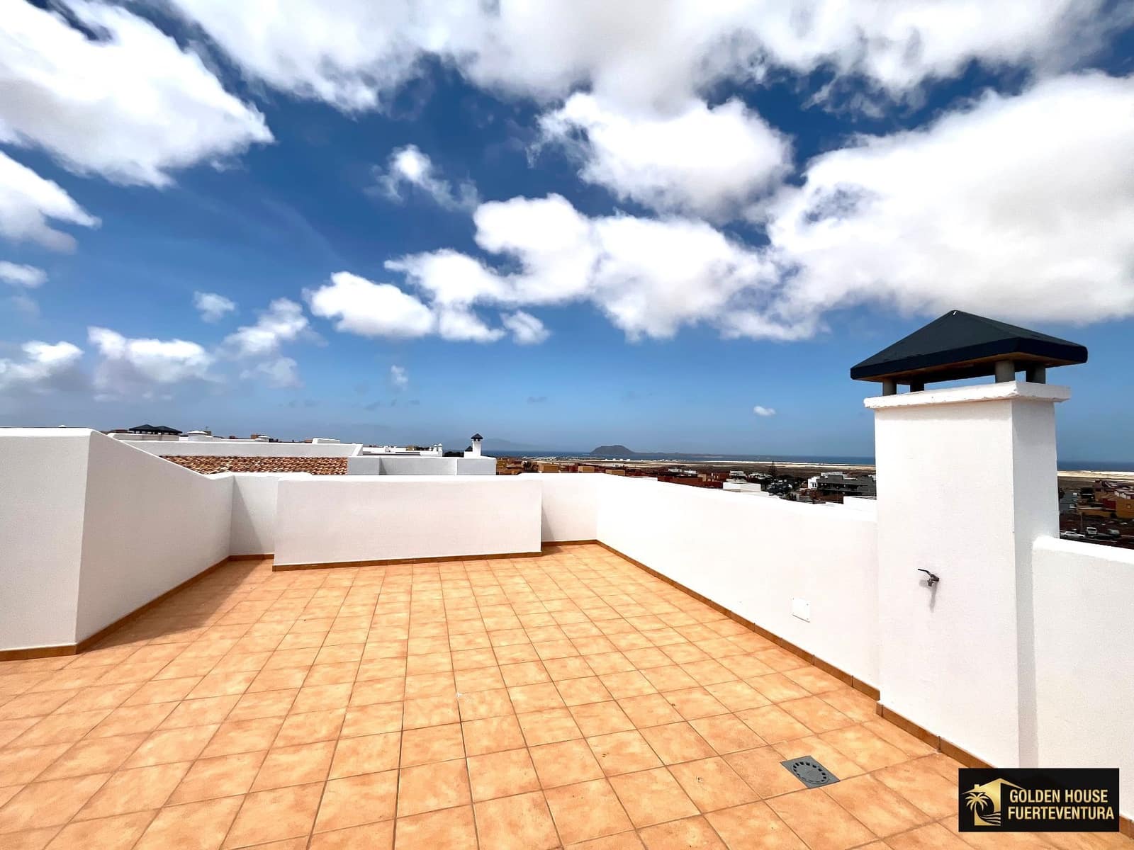 2 camera da letto Attico in vendita in Corralejo con piscina garage - 405.000 € (Rif: 9854928)