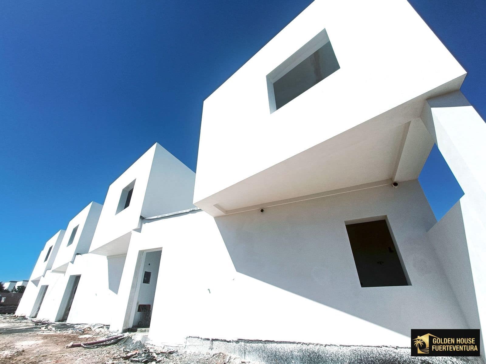 2 bedroom Villa for sale in Villaverde with pool garage - € 454,000 (Ref: 9868175)
