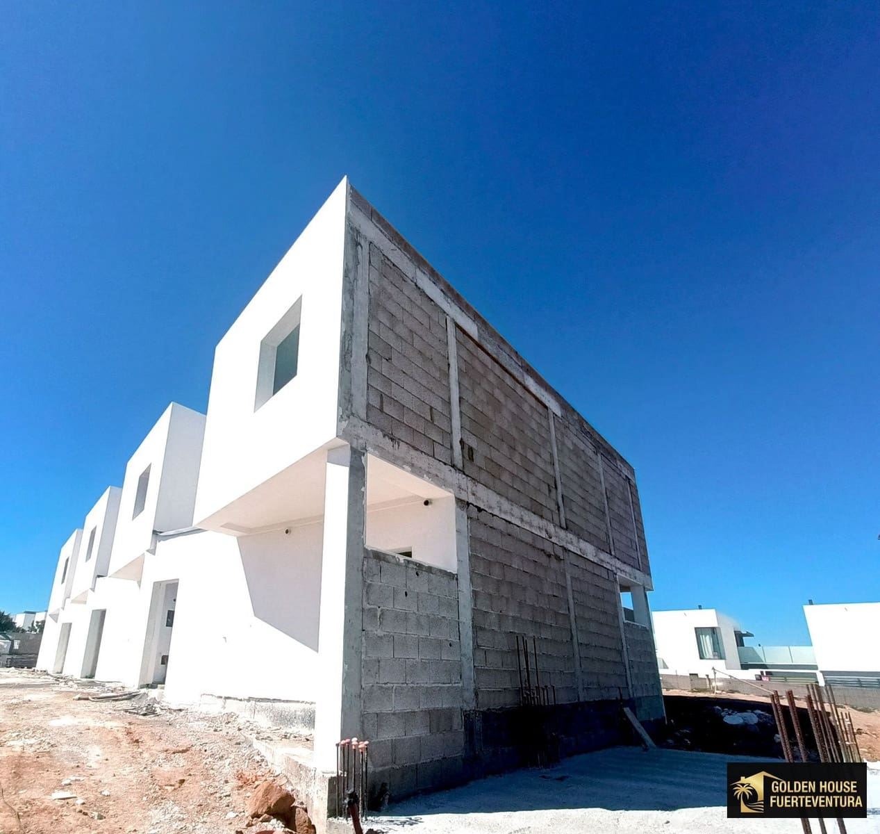 2 bedroom Villa for sale in Villaverde with pool garage - € 454,000 (Ref: 9868175)