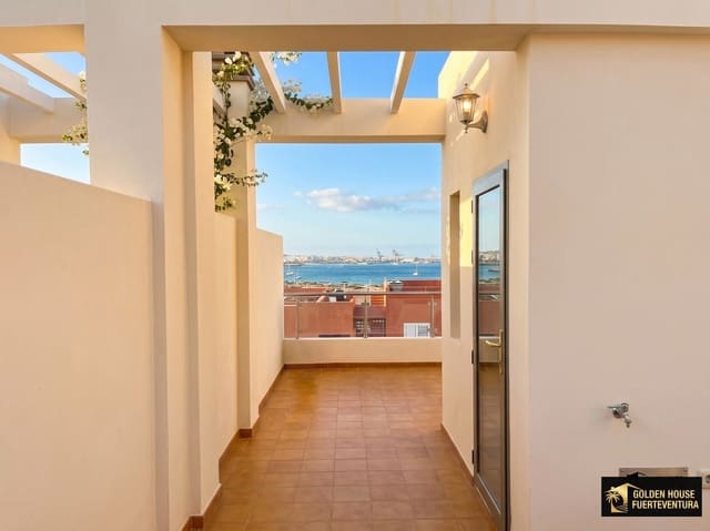 3 makuuhuone Huvila myytävänä paikassa Puerto del Rosario mukana 
autotalli - 315 000 € (Ref: 9877897)