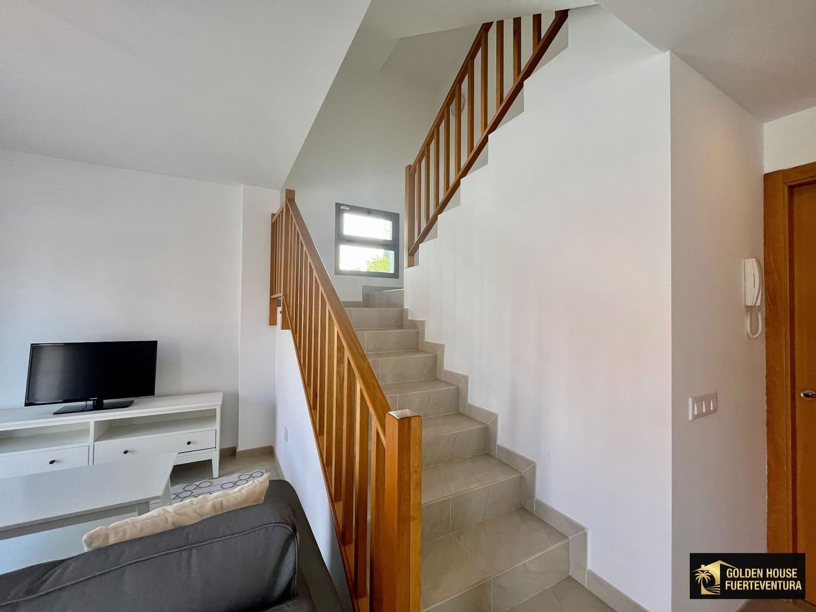 3 bedroom Villa for sale in Puerto del Rosario with garage - € 315,000 (Ref: 9877897)
