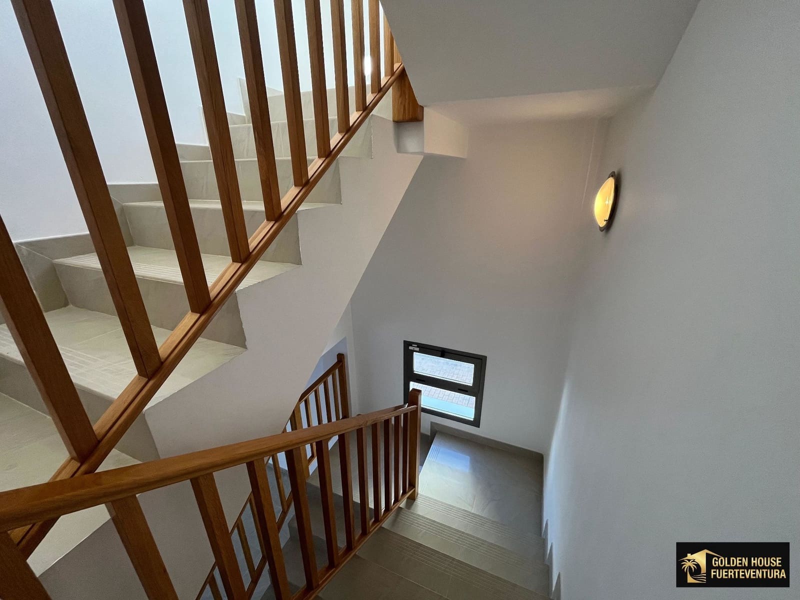 3 bedroom Villa for sale in Puerto del Rosario with garage - € 315,000 (Ref: 9877897)