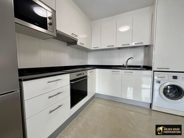 3 makuuhuone Huvila myytävänä paikassa Puerto del Rosario mukana 
autotalli - 315 000 € (Ref: 9877897)