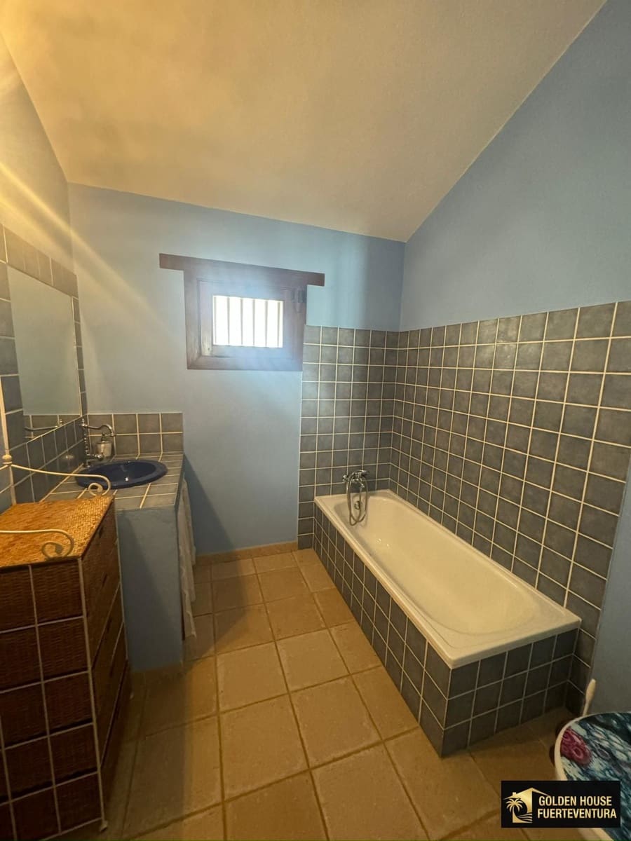 3 chambre Villa/Maison à vendre à Tuineje avec piscine - 450 000 € (Ref: 9877898)