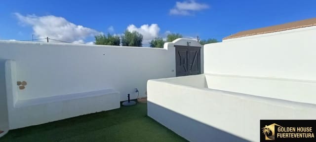 3 chambre Villa/Maison à vendre à Tuineje avec piscine - 450 000 € (Ref: 9877898)